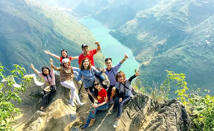 CÔNG TY CỔ PHẦN THƯƠNG MẠI VÀ DỊCH VỤ NEXTGEN TRAVEL