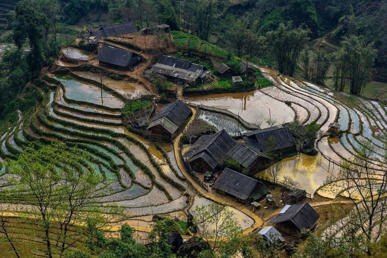 Bản Tả Van