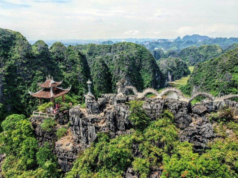 Hang Múa hùng vĩ