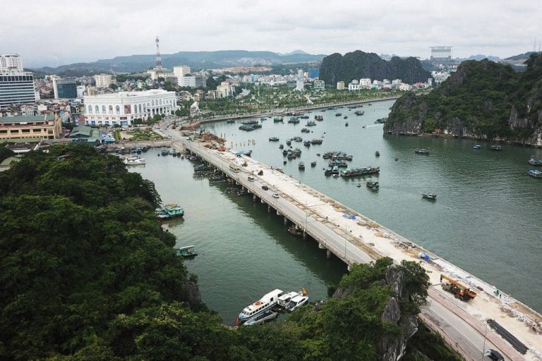 Núi Bài Thơ