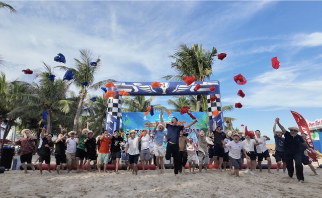 Tour Company Trip Hạ Long 2N1D Team Building + Vui-Fest & Pháo hoa